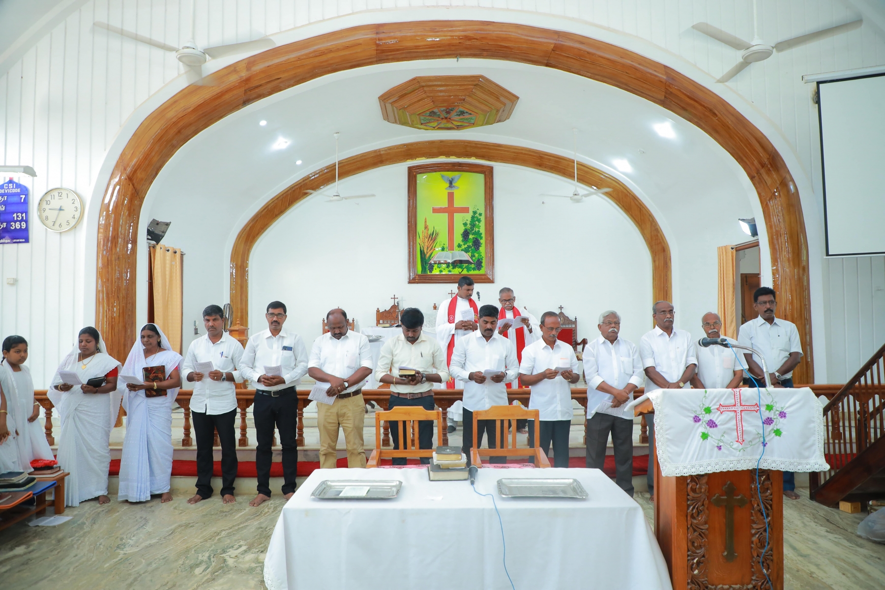 டீக்கன்கள் அர்ப்பணிப்பு